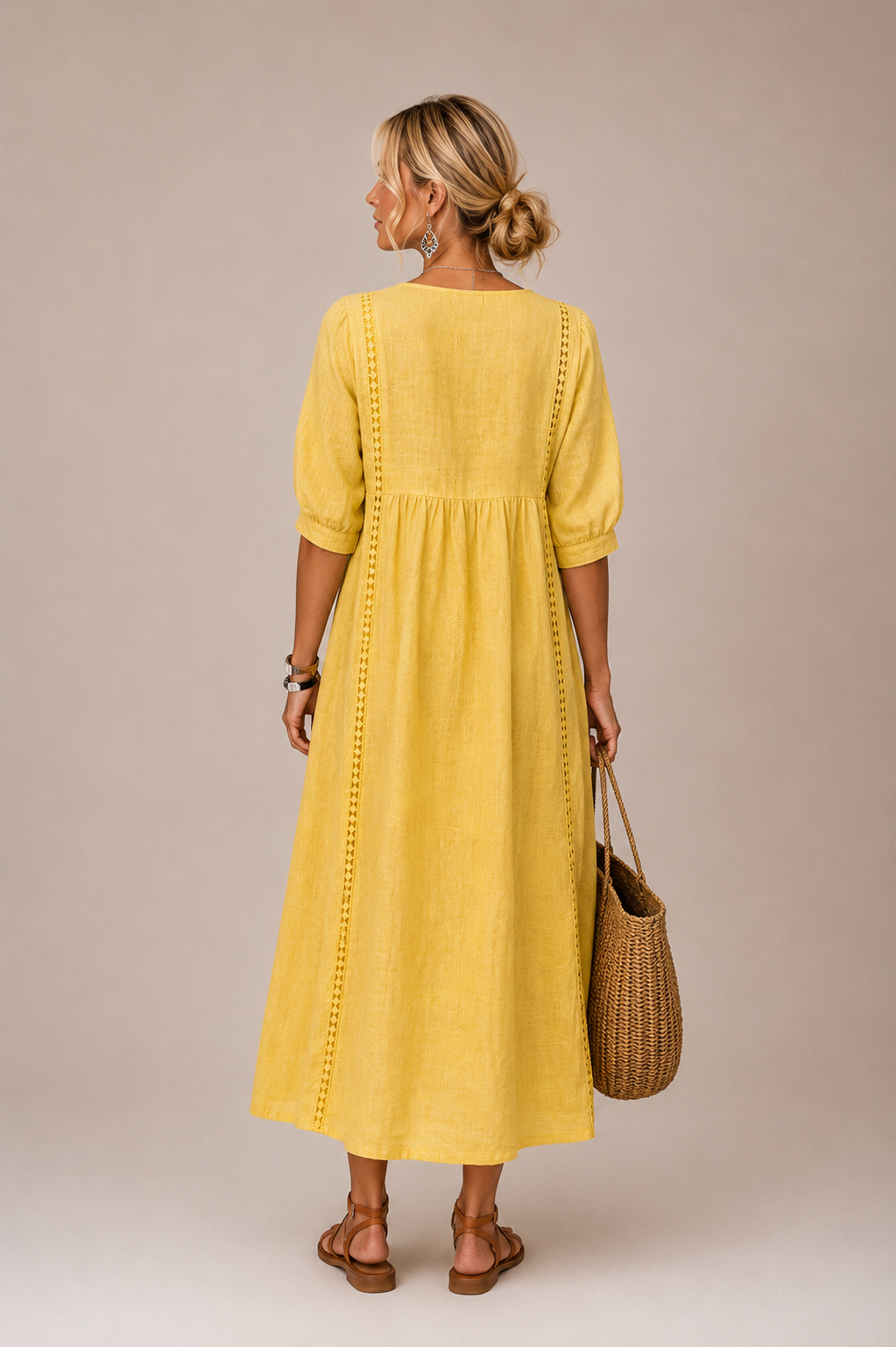 Soline – Vue de dos de la robe midi jaune