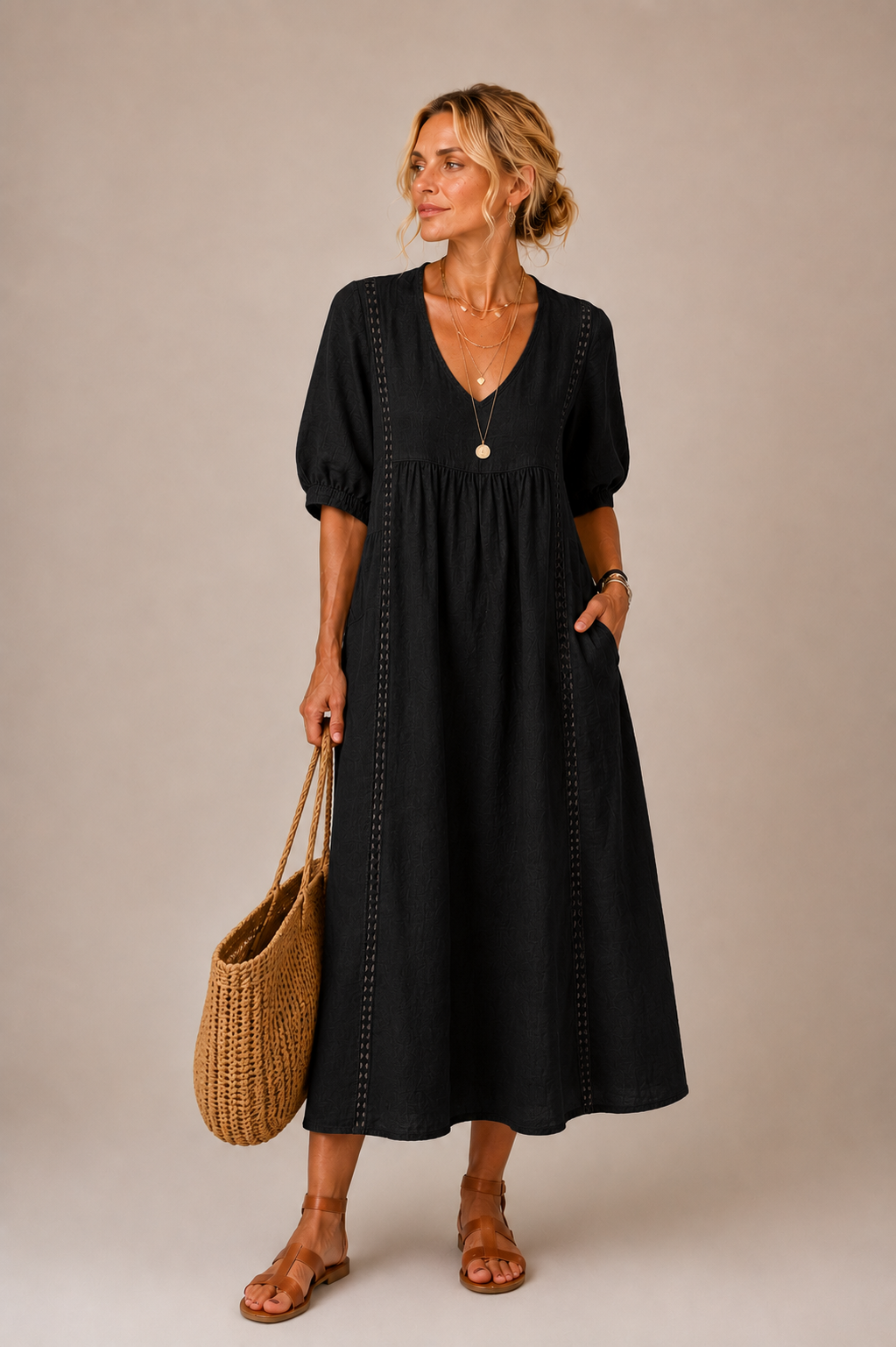 Soline – Robe midi en noir